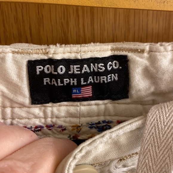 Ralph Lauren Polo Jeans Co. Size 6 Beige Drawstring Waist Roll Tab Cargo Shorts - Picture 2 of 7
